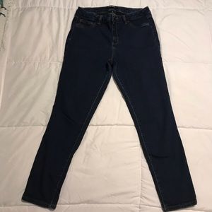 D jeans size 12 dark was ankle length jeans